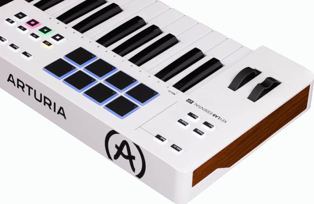Arturia KeyLab Essential Mk3 49-Key Universal MIDI Controller - White - Image 4