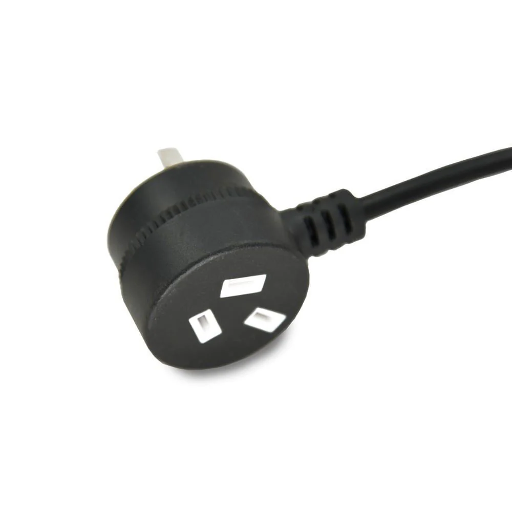 AVE PCL5M PowerCON Mains 240V Power Lead 5m - Image 3