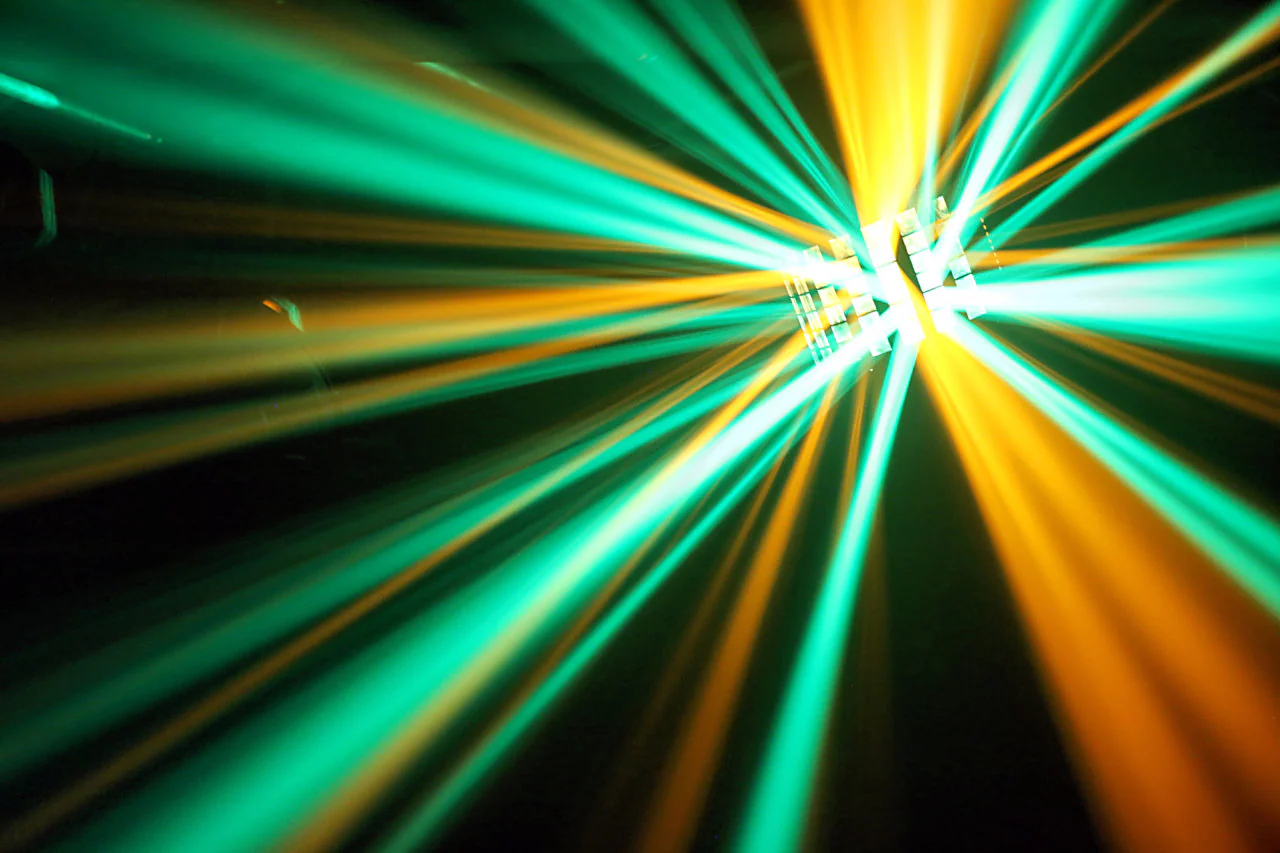 Beamz Butterfly-II LED DJ Effect Light - Image 4