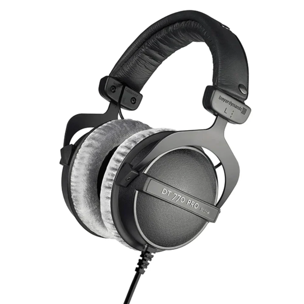Beyerdynamic DT 770 PRO Limited Edition Closed-Back Professional Studio Monitoring Headphones 80Œ© - Black - Image 4