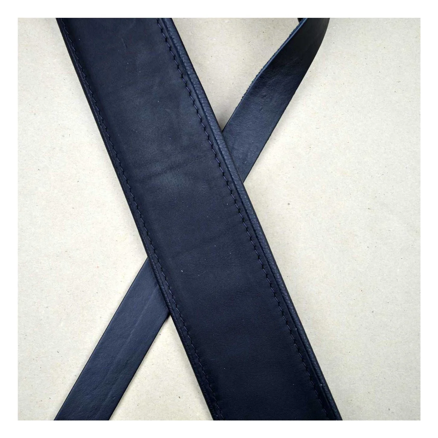 Colonial Leather 2.5 inch Padded Upholstery Leather Guitar Strap - Black and Black - Image 3