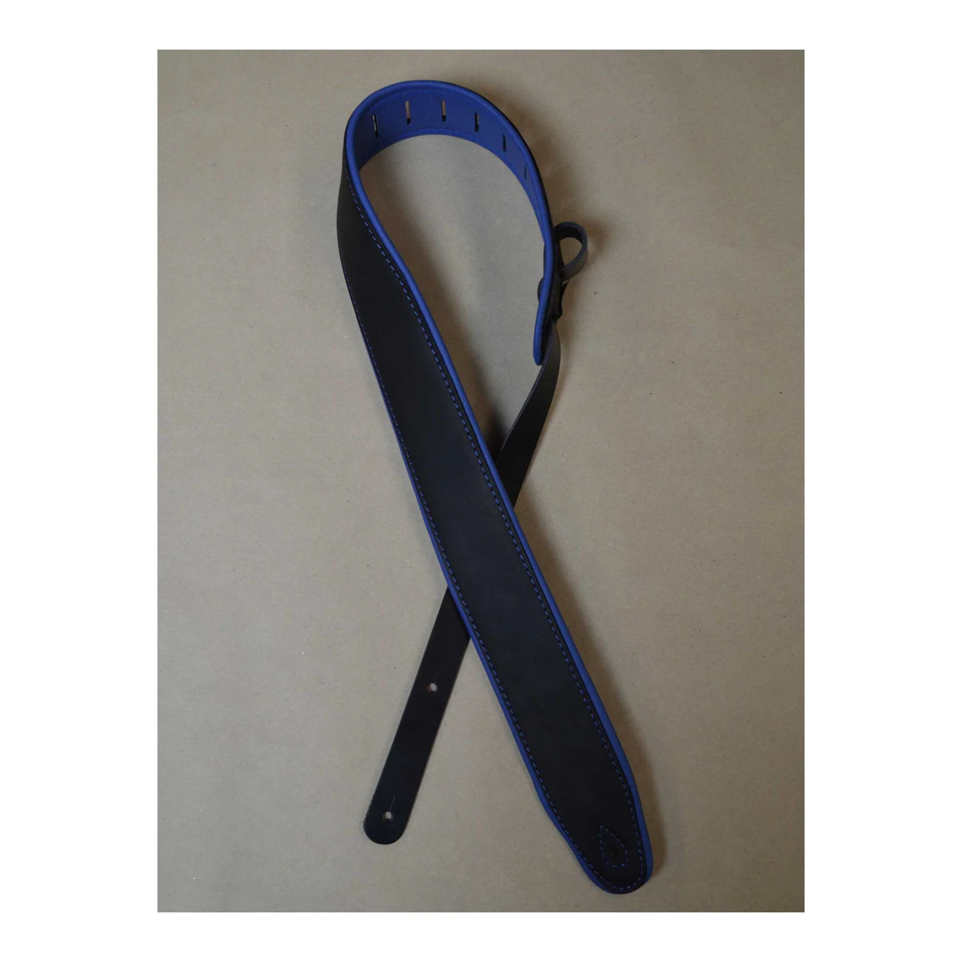Colonial Leather 2.5 inch Padded Upholstery Leather Guitar Strap - Black and Blue - Image 3