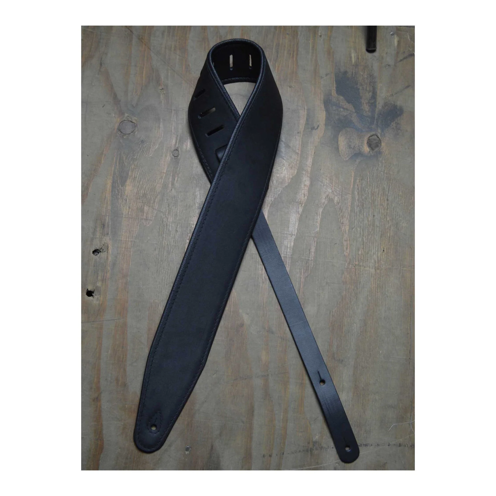 Colonial Leather 3.0inch Padded Upholstery Leather Guitar Strap - Black & B - Image 3