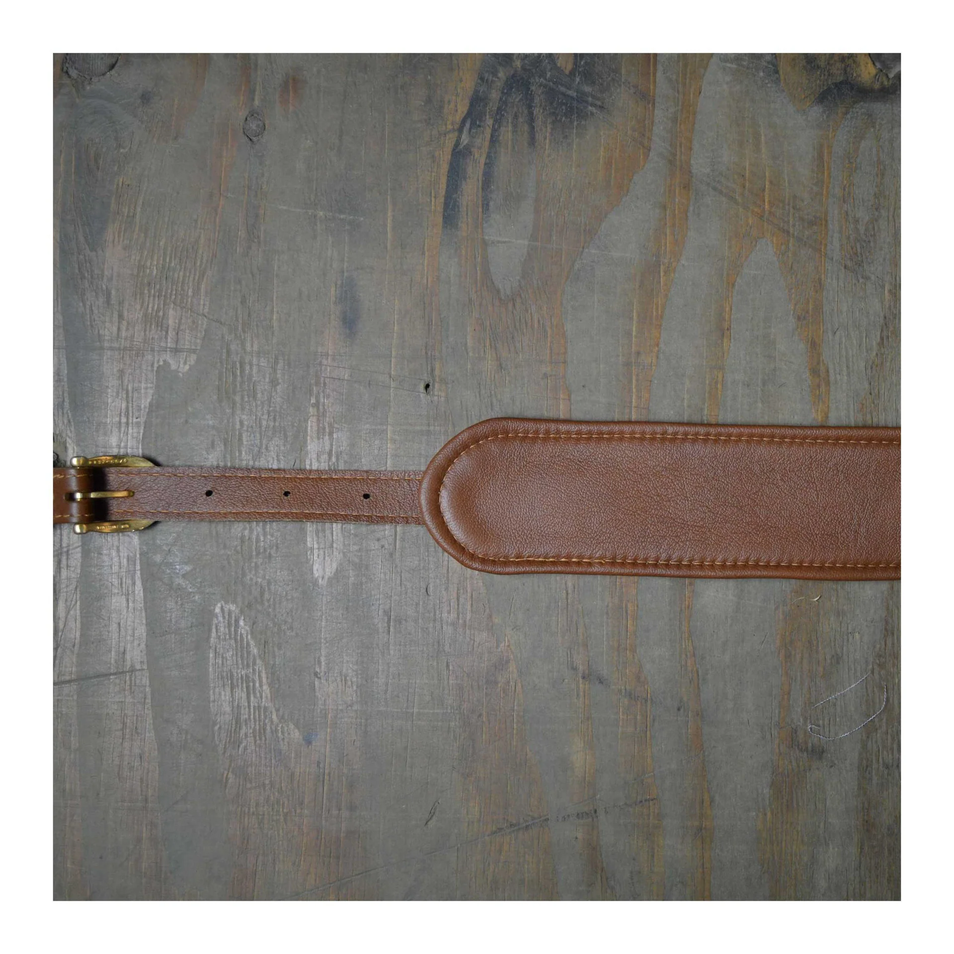 Colonial Leather Vintage Style Padded and Upholstery Backed Guitar Strap - Brown and Tan - Image 4