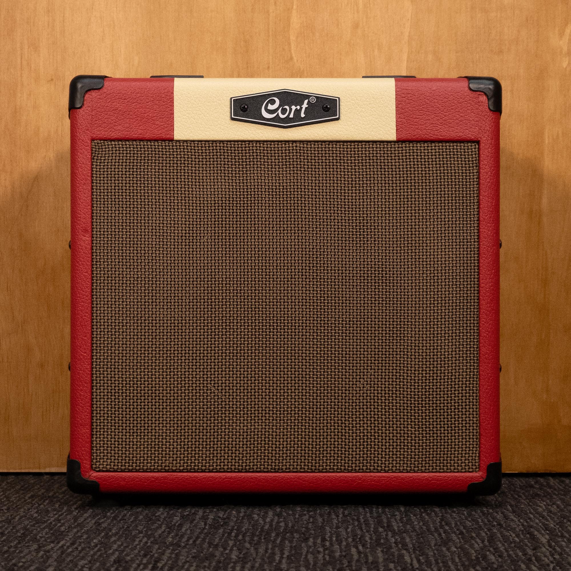 Cort CM15R Amplifier 15W Guitar Amplifier Combo in Red (25086713) - Preloved