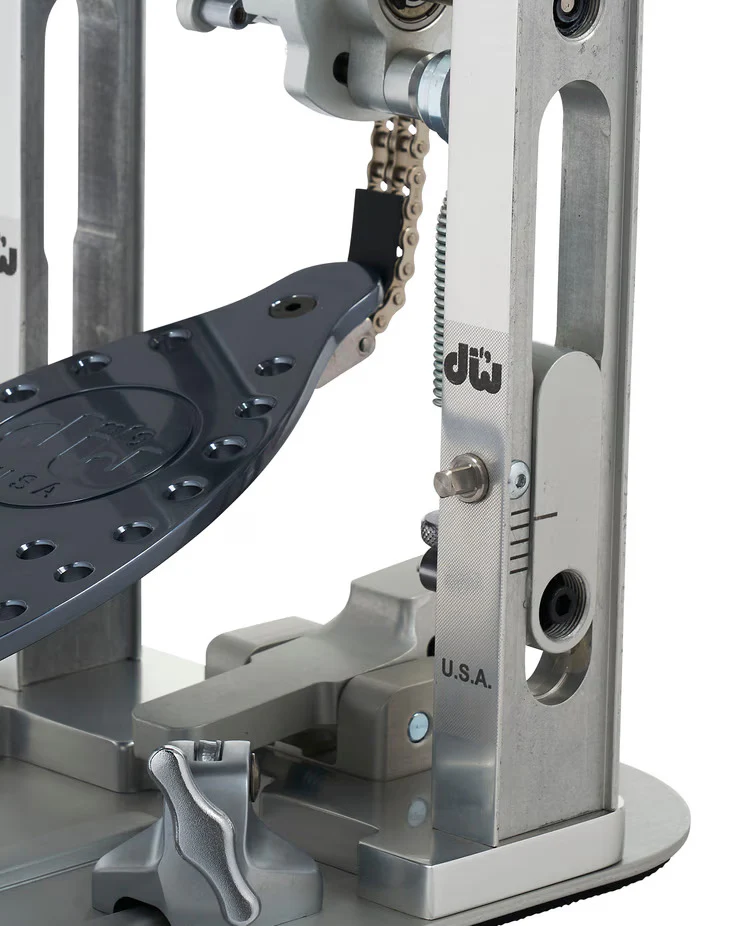 DW MFG Machined Chain Drive Double Bass Drum Pedal with Extended Footboard - Image 2