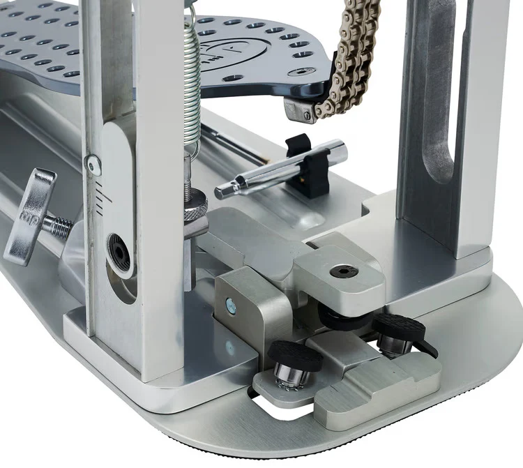 DW MFG Machined Chain Drive Double Bass Drum Pedal with Extended Footboard - Image 5