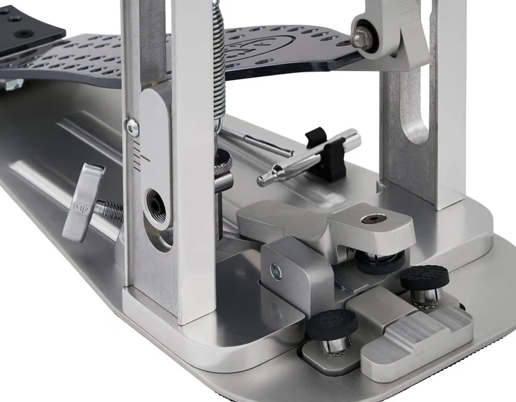 DW MFG Machined Direct Drive Single Bass Drum Pedal with Extended Footboard
