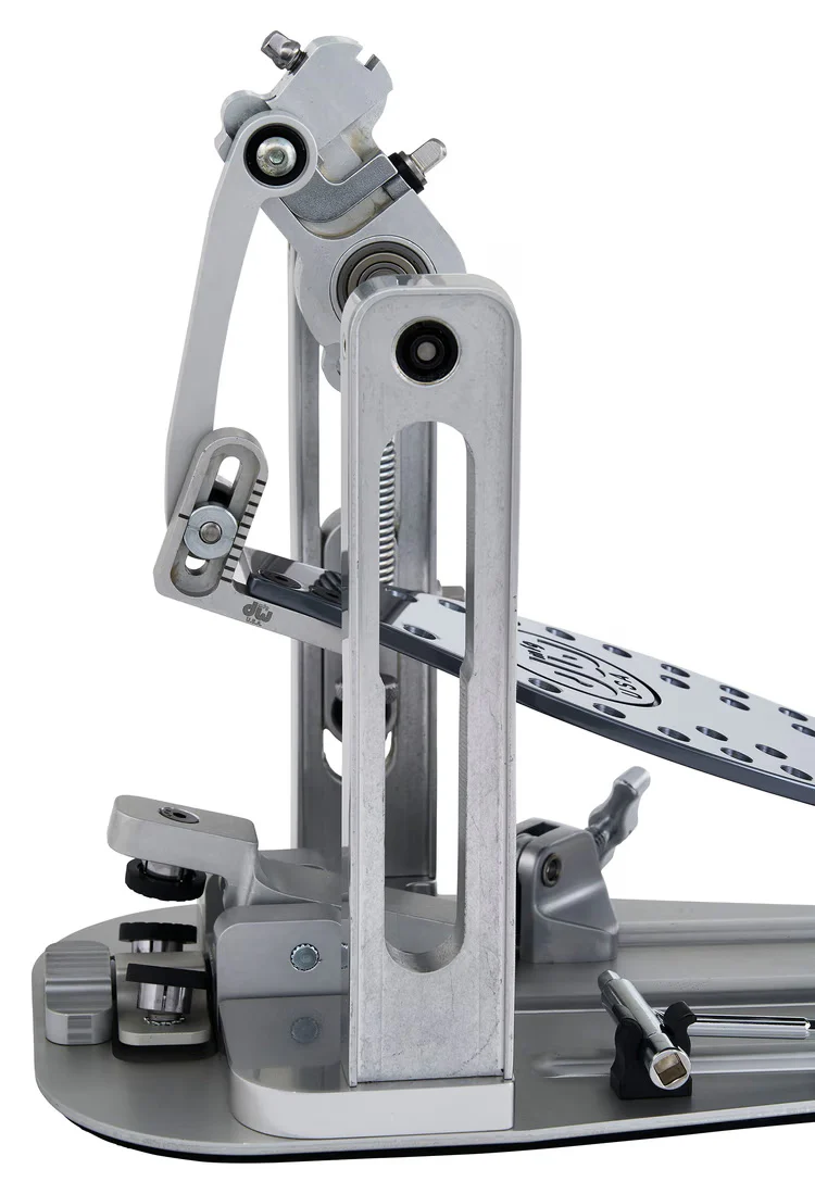 DW MFG Machined Direct Drive Single Bass Drum Pedal with Extended Footboard - Image 2