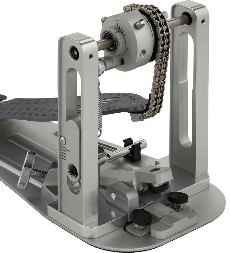 DW MFG Series Machined Chain Drive Single Bass Drum Pedal with Bag - Gray - Image 6