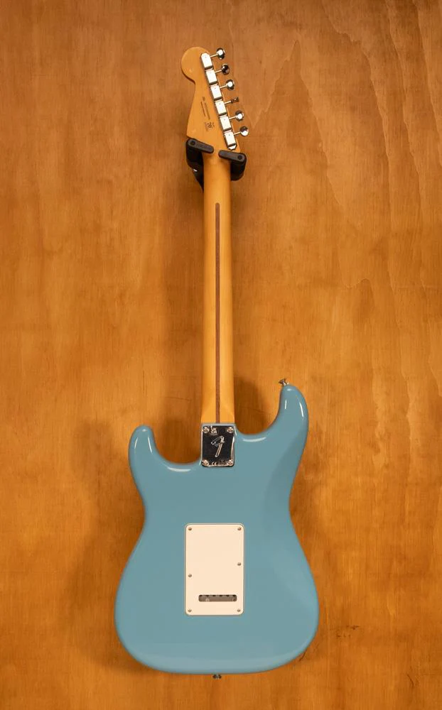 Fender Player II Stratocaster w/Maple Fretboard - Aquatone Blue (B-Stock) - Image 2