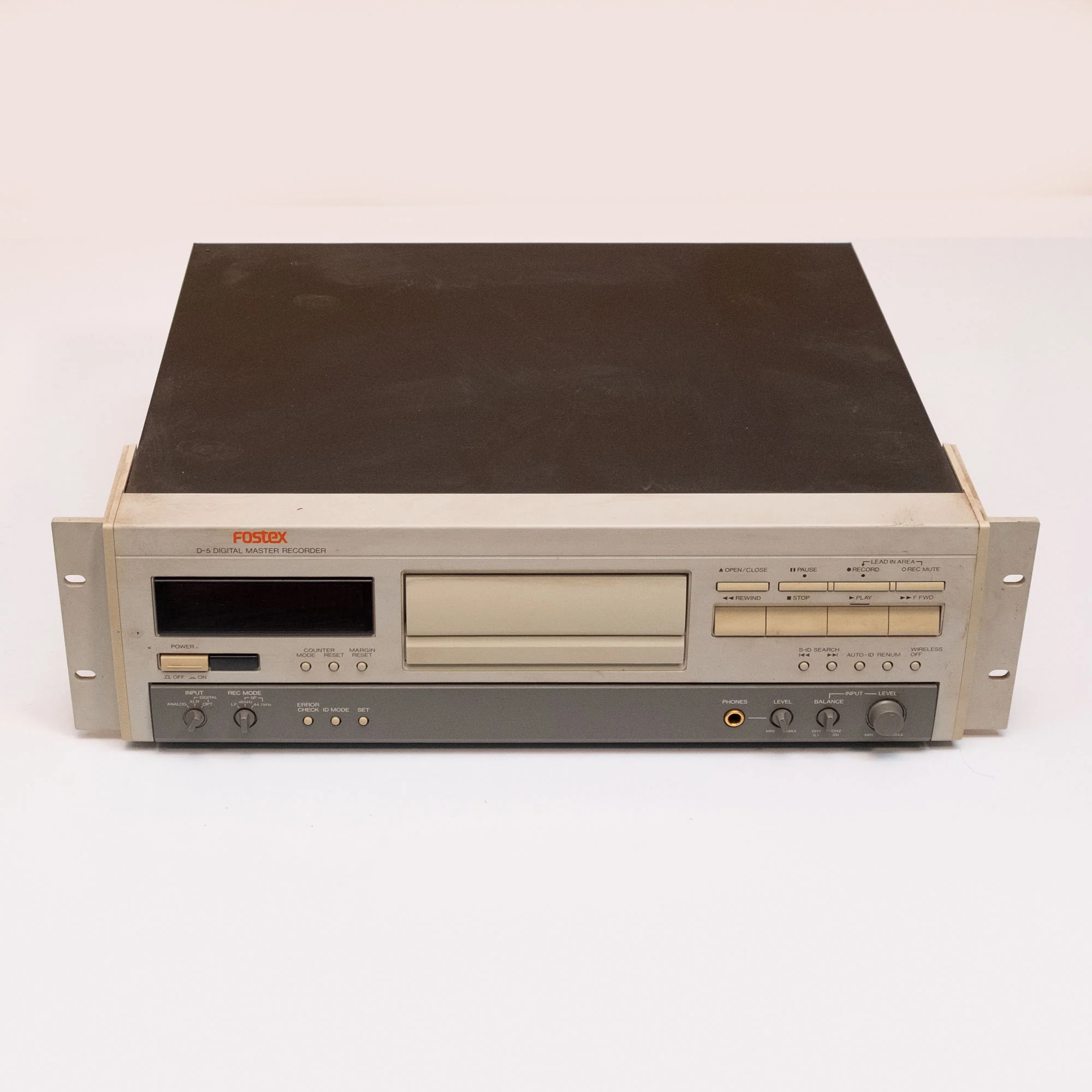 Fostex D-5 Digital Audio Tape Master Recorder MIJ (0701337HT) - Preloved