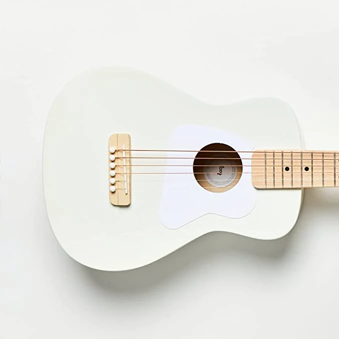 Loog Pro VI Children's Acoustic Guitar in White - Image 6