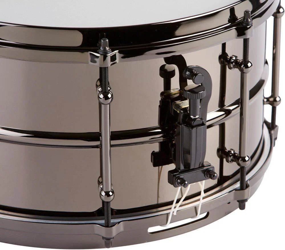Ludwig 7x13 Black Magic Snare with Black Nickel Die-Cast Hoops & Tube Lug - Image 3