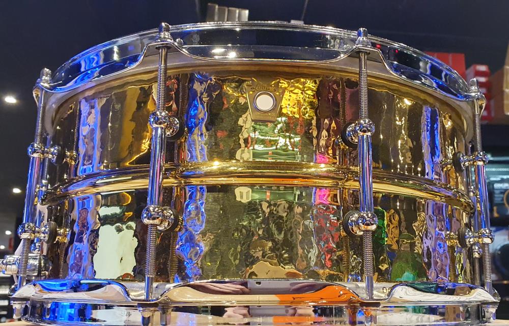 Ludwig Hammered Brass Snare Drum 6.5x14 with Tube Lugs, P85 & Throw Off - B-STOCK - Image 10