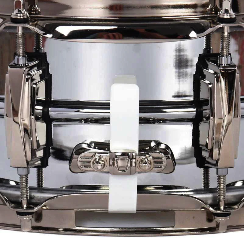 Ludwig 'Super Ludwig' Chrome Over Brass Snare Drum with Nickel Hardware - 5 x 14 inch - Image 3