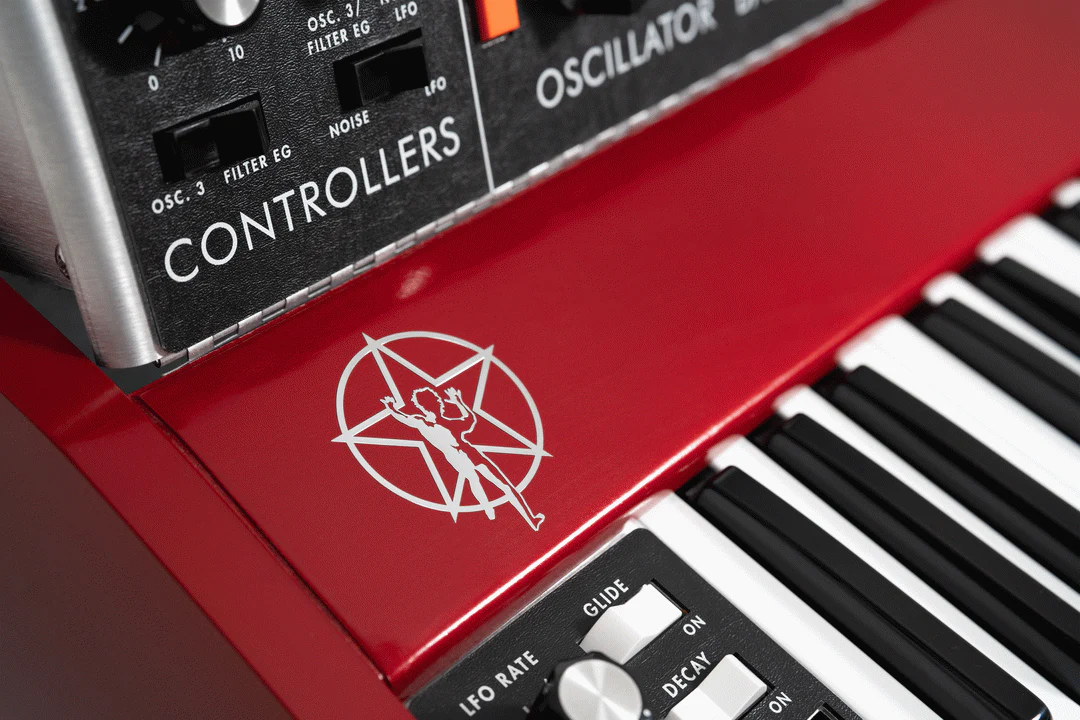Moog Geddy Lee Minimoog Model D All Analog Synthesizer - Image 11