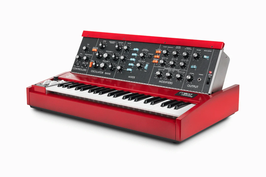 Moog Geddy Lee Minimoog Model D All Analog Synthesizer - Image 15