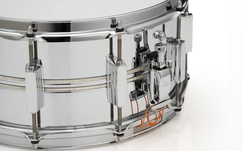 Pearl Duoluxe Chrome-over-Brass 14x6.5 Snare Drum with Twin Nicotine White Marine Pearl Inlays - Image 8