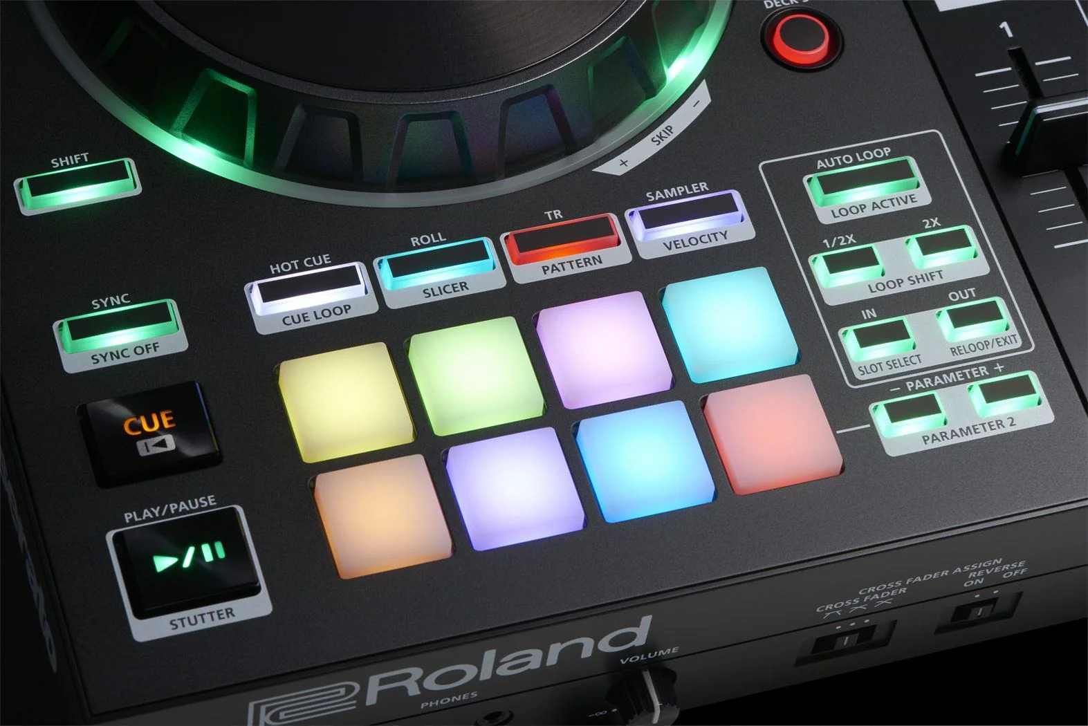 Roland DJ-505 Serato DJ Controller - Image 8