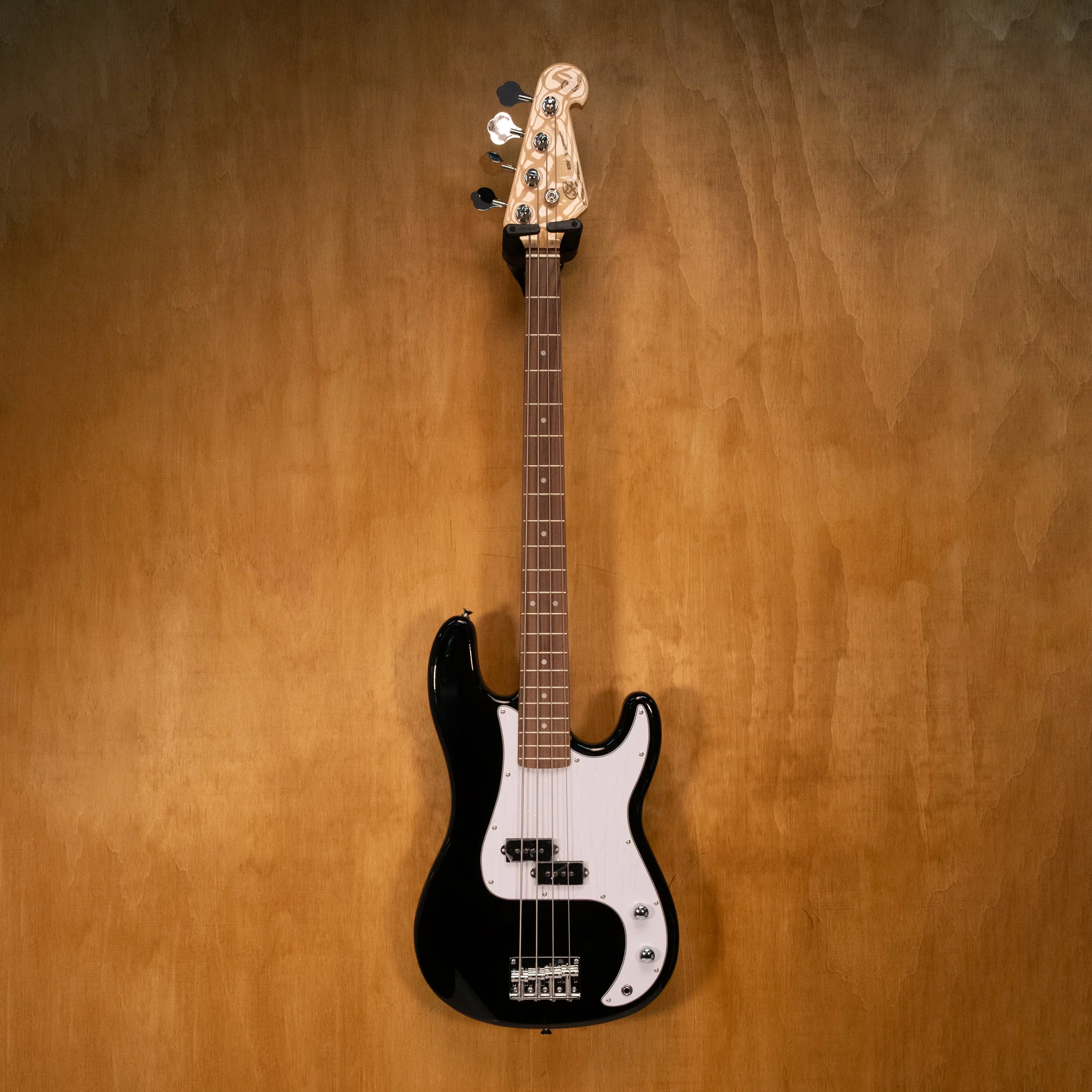 SX Standard Series P-Bass Guitar (21311462) - Preloved
