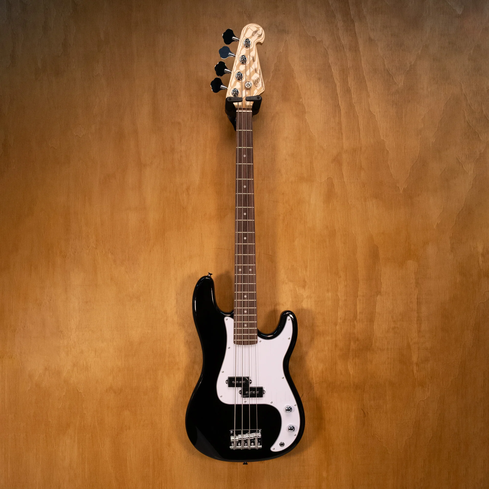 SX Standard Series P-Bass Guitar (21311496) - Preloved