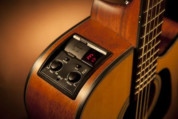 Takamine G10 Series Cutaway Dreadnought Acoustic Guitar with Pickup in Natural Satin Finish - Image 2