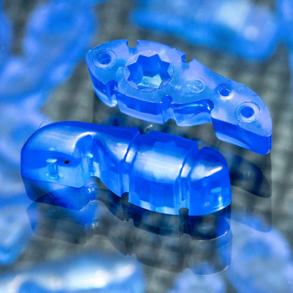 Tuner Fish Lug Locks Blue 8 Pack - Image 3