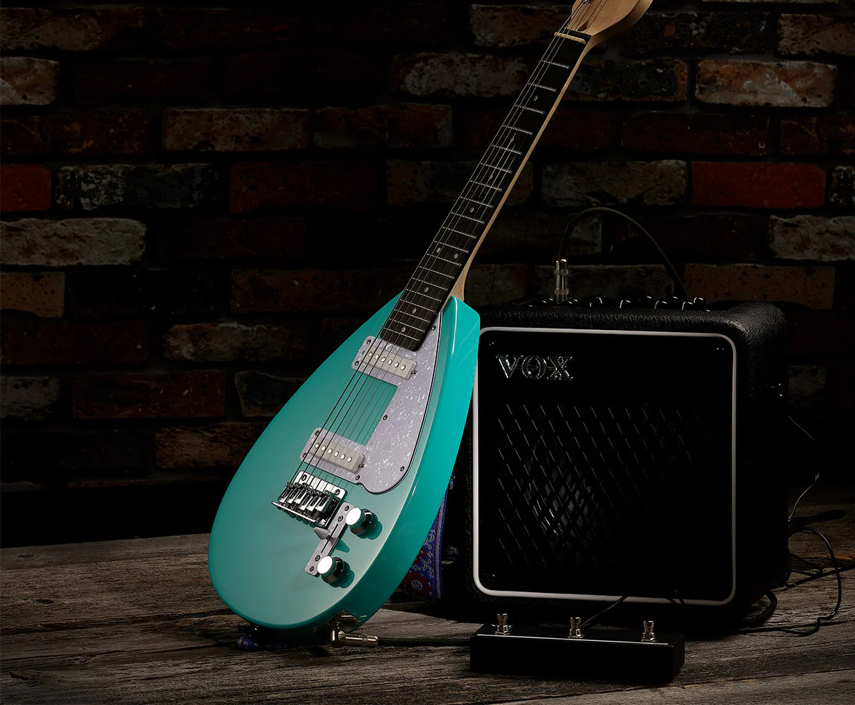 Vox MK3-MINI-AG Teardrop Electric Guitar in Aqua Green - Image 3