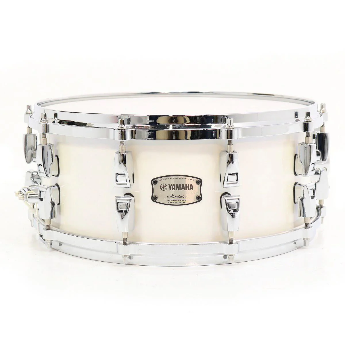 Yamaha Absolute Hybrid Maple 14 x 6 inch Snare Drum in Polar White - Image 3