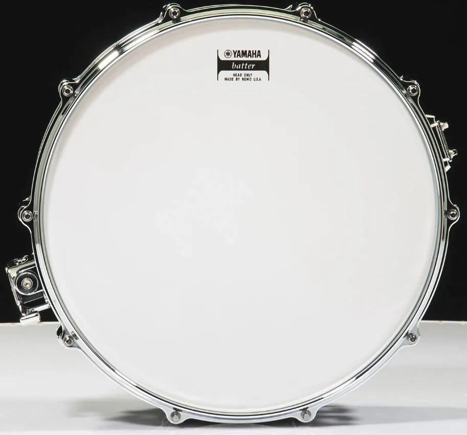 Yamaha Absolute Hybrid Maple 14 x 6 inch Snare Drum in Silver Sparkle - Image 3