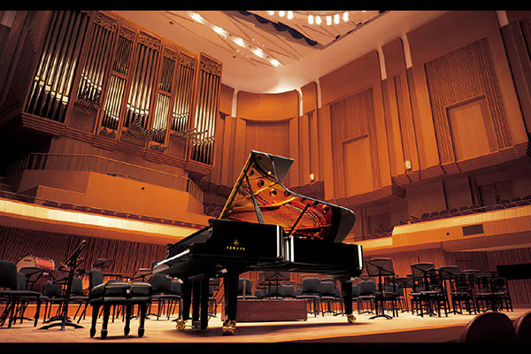 Yamaha CVP-909GP Clavinova Digital Grand Piano - Polished Ebony (w/Bench) - Image 3
