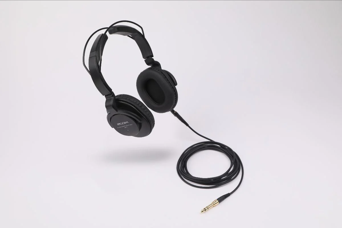 Zoom ZDM-1PMP Podcast Mic Pack - Image 6